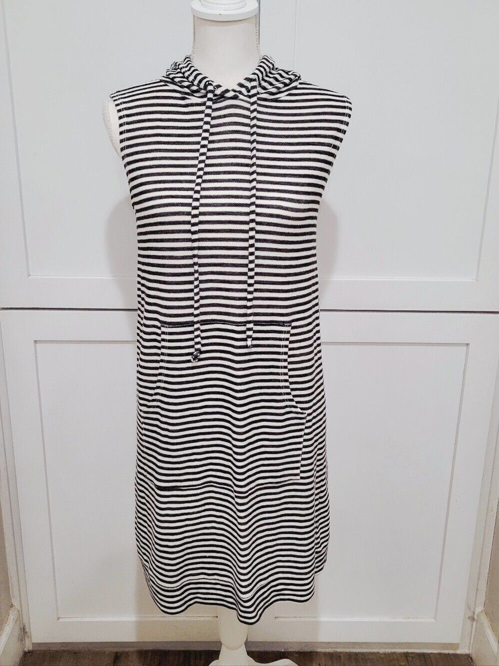 Antistar Sleeveless Black and White Striped Hoodie Dress | Size Large